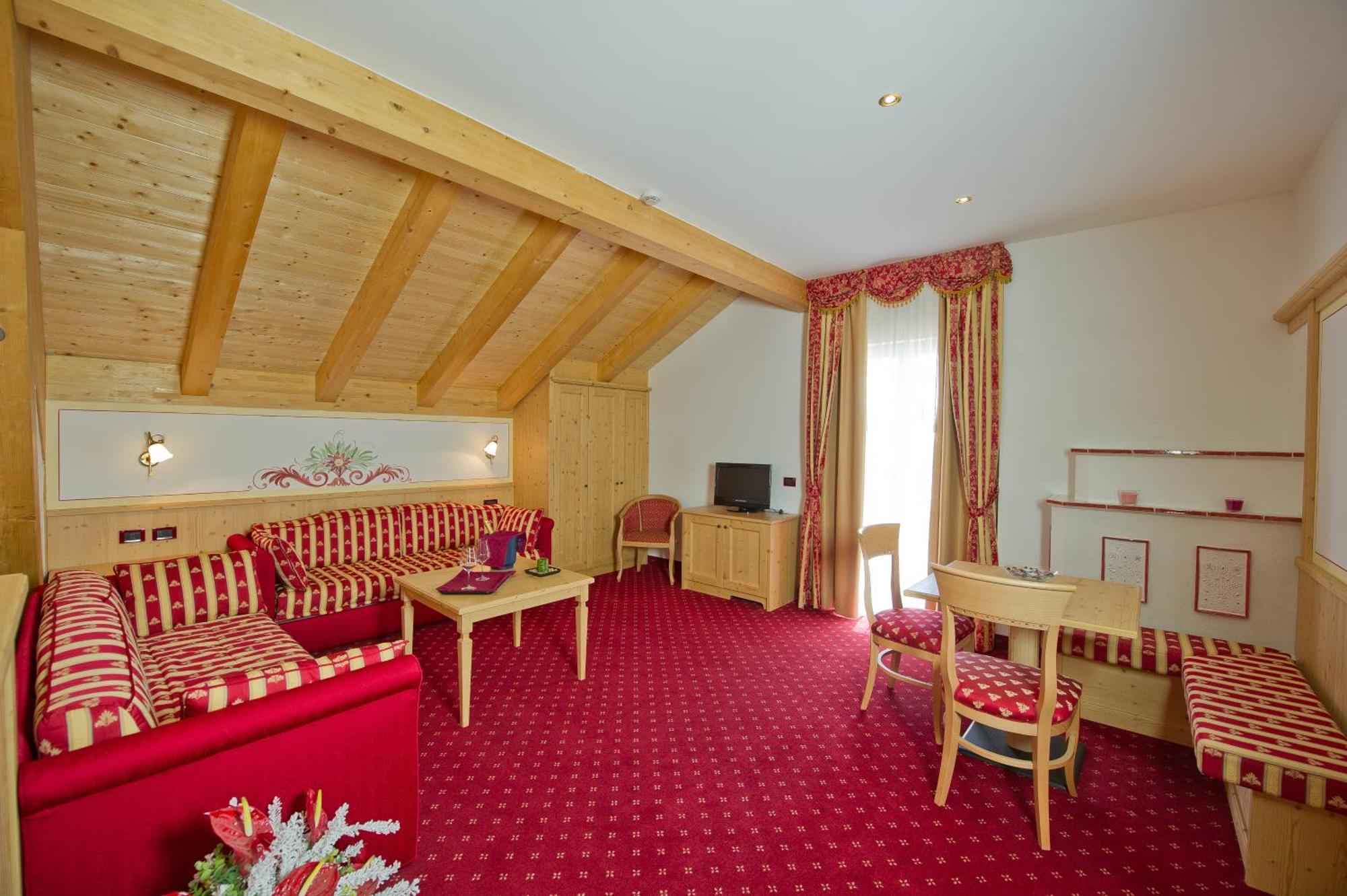 Sport Hotel Vittoria Passo del Tonale Phòng bức ảnh